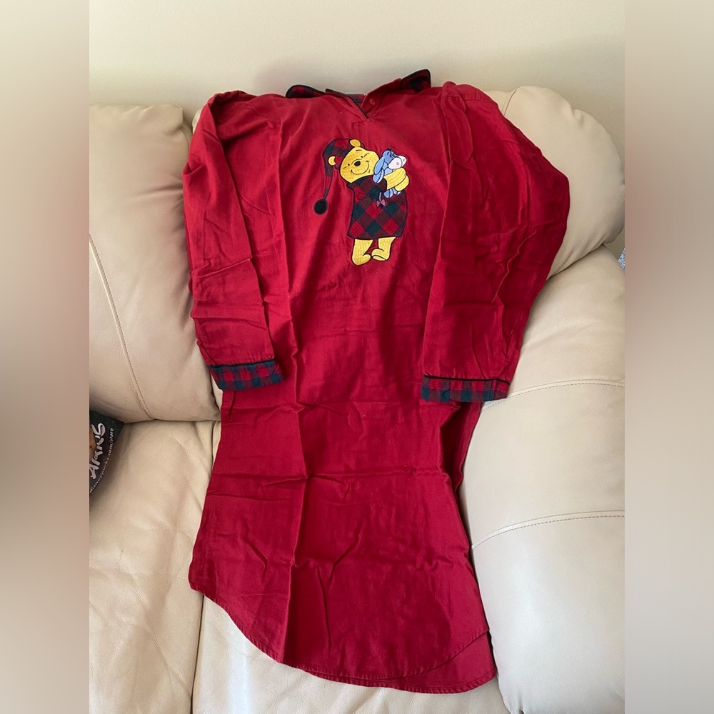 Disney Pooh Christmas nightgown